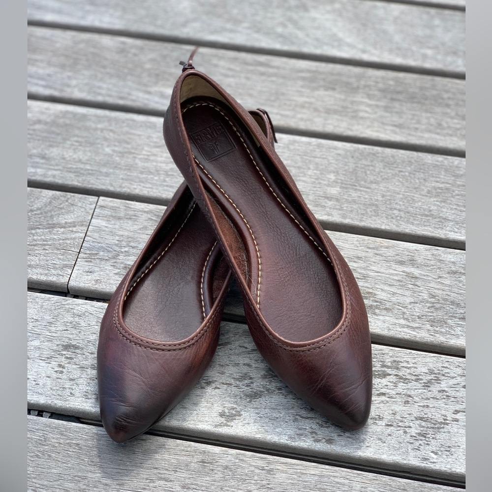 FRYE Co Regina Ballet brown distressed soft leather braided heel